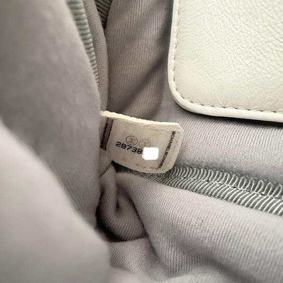 Rare❣️Chanel 2019 puffy flap chain crossbody bag - Picture 11 of 13